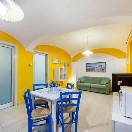 Appartement Bilocale In Centro Con Parcheggio Gratuito 4 Persone *