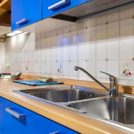 Appartement Bilocale In Centro Con Parcheggio Gratuito 4 Persone Trino