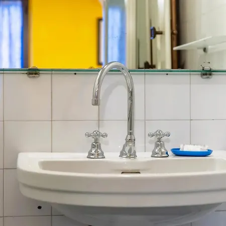 Appartement Bilocale In Centro Con Parcheggio Gratuito 4 Persone *