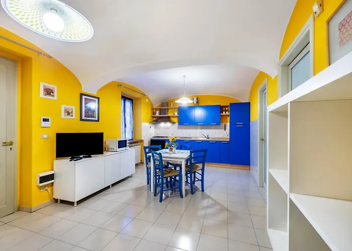 Bilocale In Centro Con Parcheggio Gratuito 4 Persone Appartement Trino