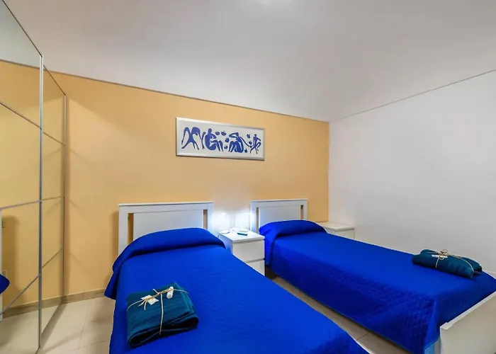 Bilocale In Centro Con Parcheggio Gratuito 4 Persone Trino